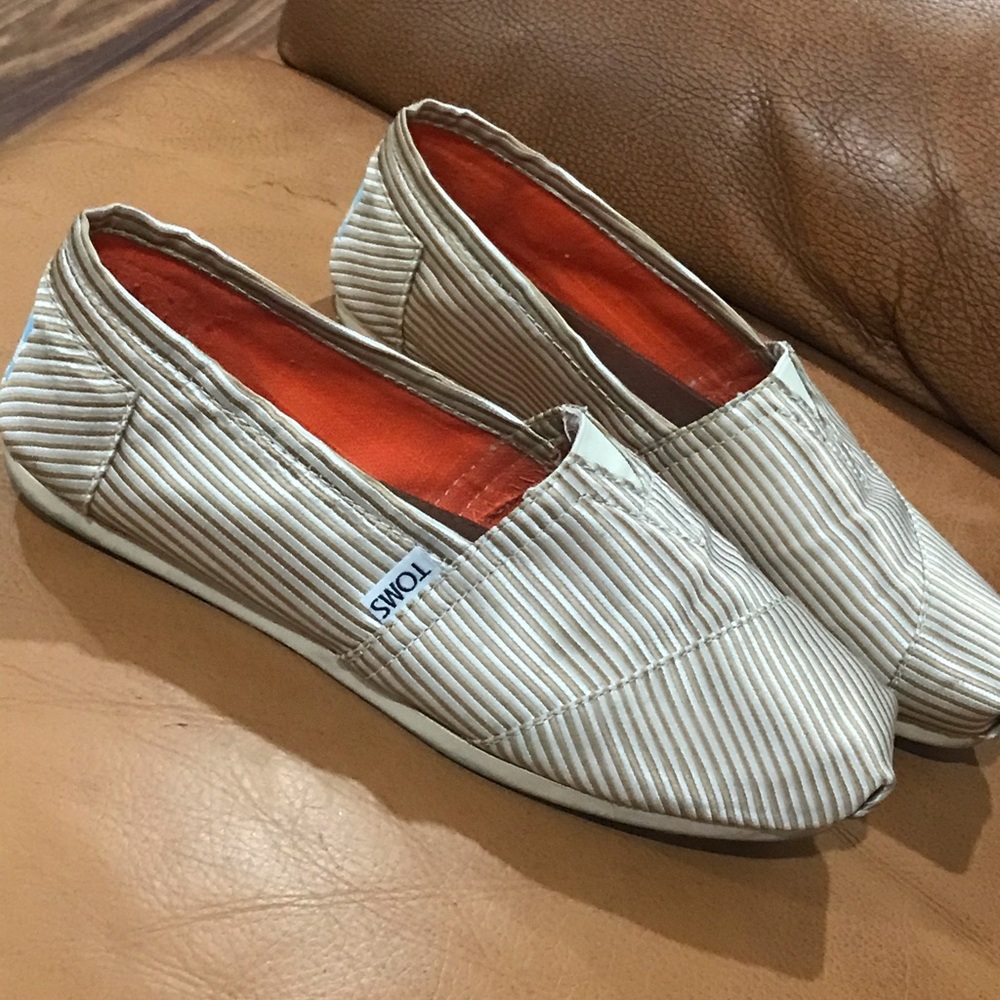 TOMS - Picture 5 of 6